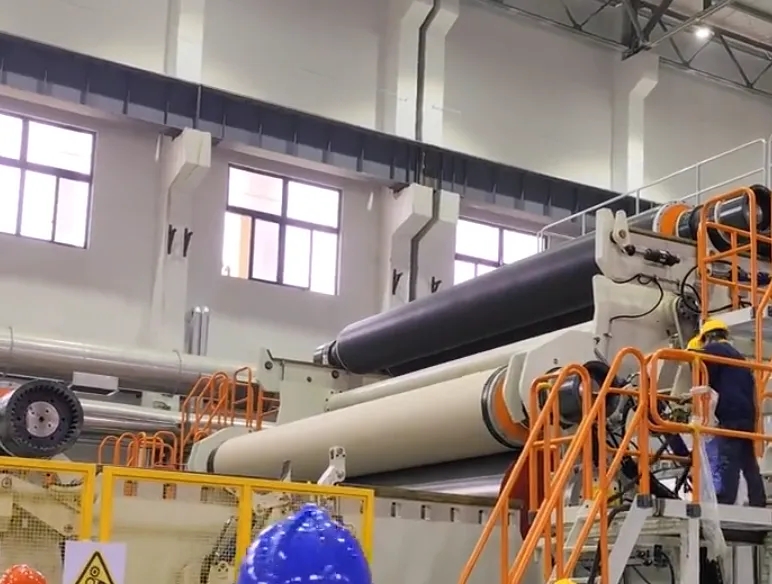 桂平市桥裕纸业首条包装纸生产线PM6成功开机