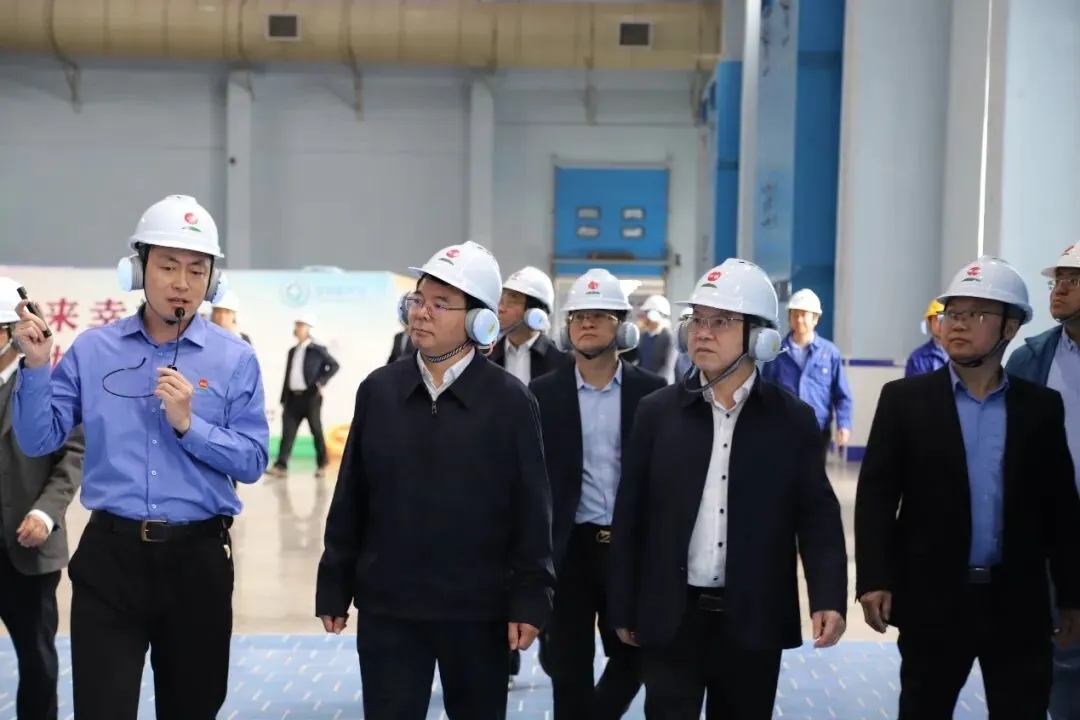 服务广西制造业十大现代化支柱产业专项林产加工及纸业工作专班赴北海调研